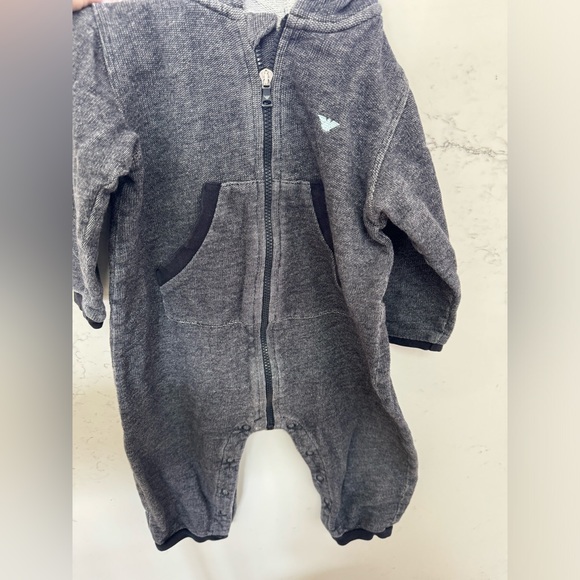 Armani Baby onesie unisex 12M - Picture 6 of 9